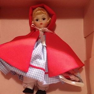 Vintage 1960 Madame Alexander 8" RED RIDING HOOD